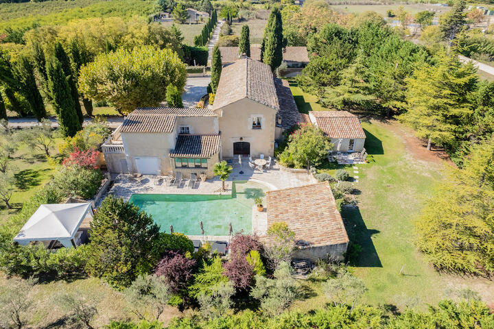 Holiday villa in Taillades, The Luberon