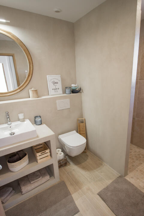 46 - Villa Porquerolles: Villa: Bathroom