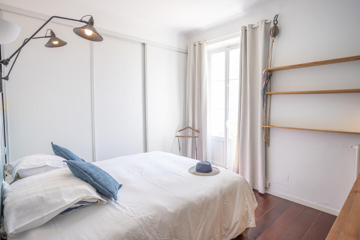 40 - Maison Toulon: Villa: Bedroom