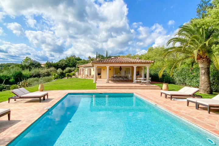 Villa sur la Côte d'Azur avec piscine chauffée