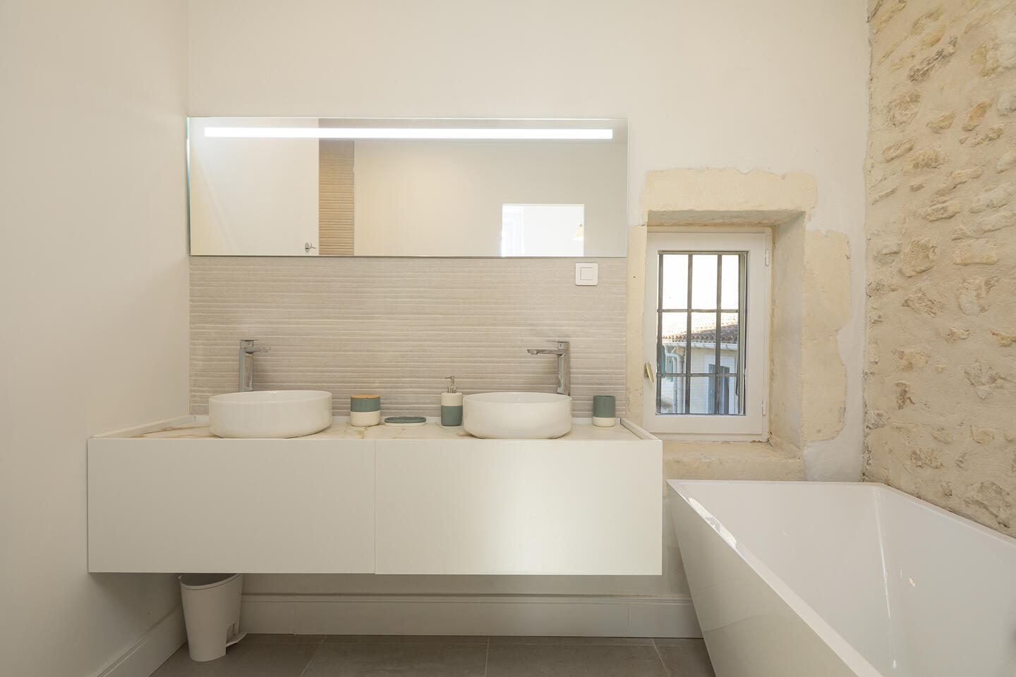 26 - Maison Augustin: Villa: Bathroom