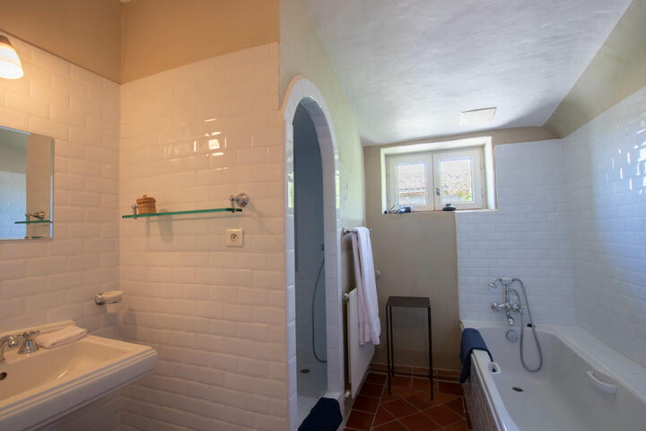 59 - Château des Templiers: Villa: Bathroom