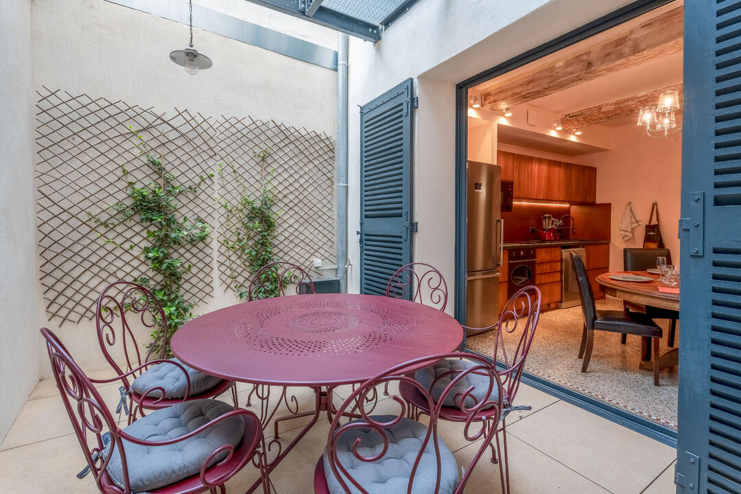 Unique Town House in the center of Avignon - 5 minutes away from the Popes' Palace 6 - L\'Hôtel Particulier: Villa: Interior