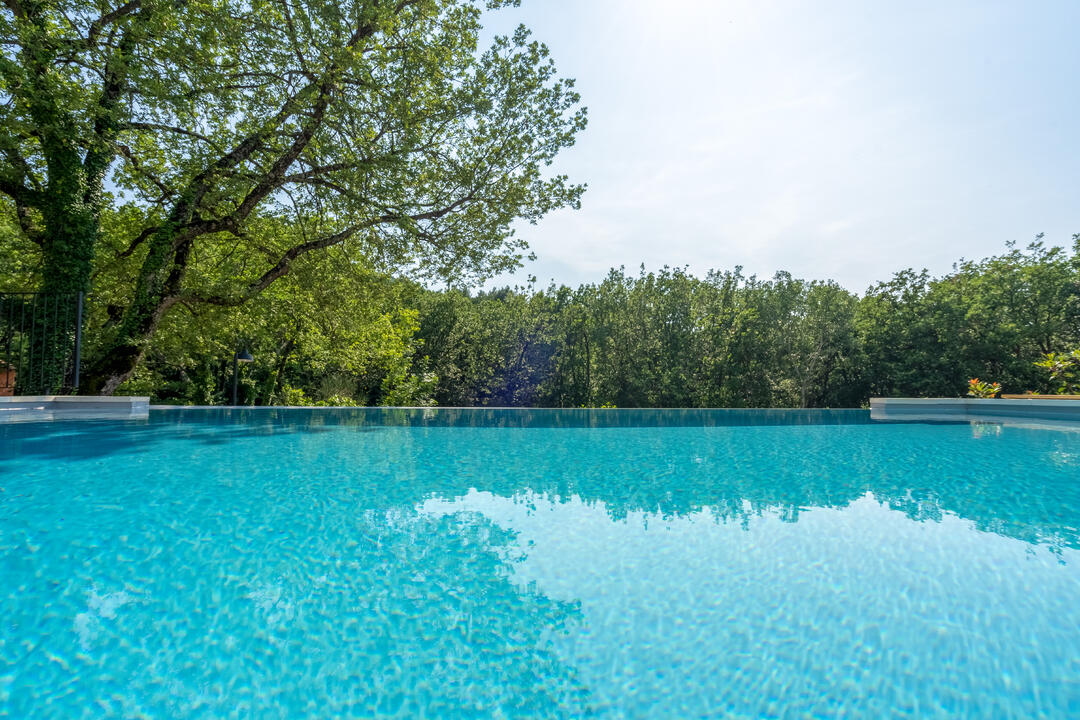 Verborgener Zufluchtsort inmitten der Natur im Luberon 4 - Les Maisons de Saignon: Villa: Pool
