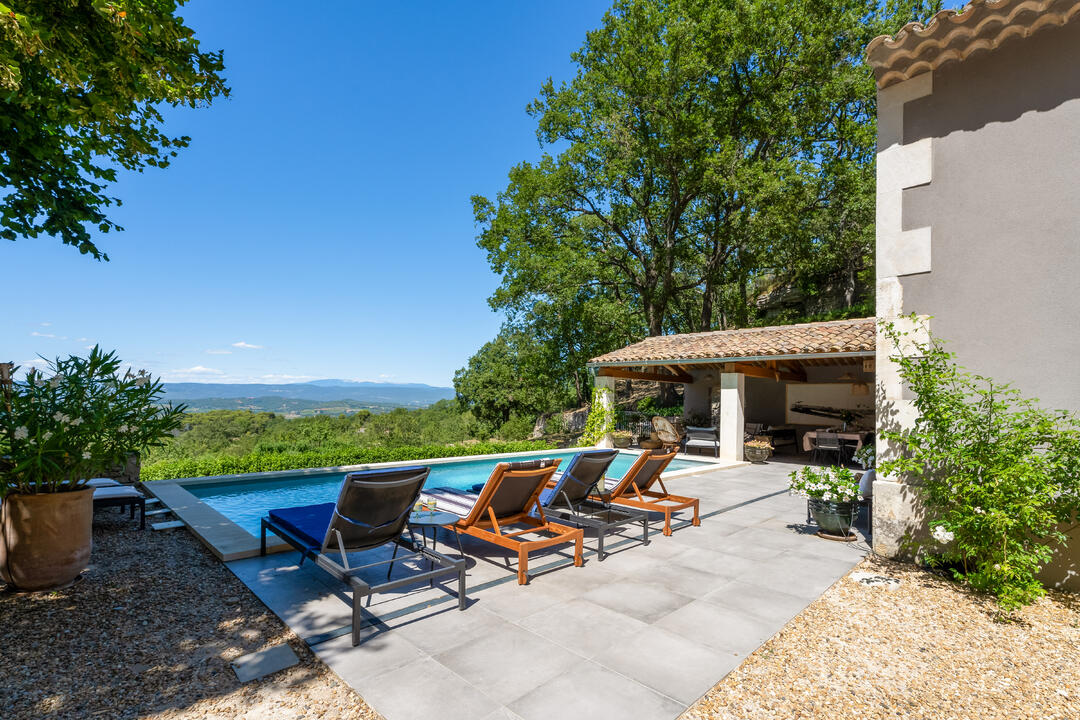 Magnifique villa avec vue exceptionnelle sur le Luberon 2 - Villa Horizon: Villa: Exterior