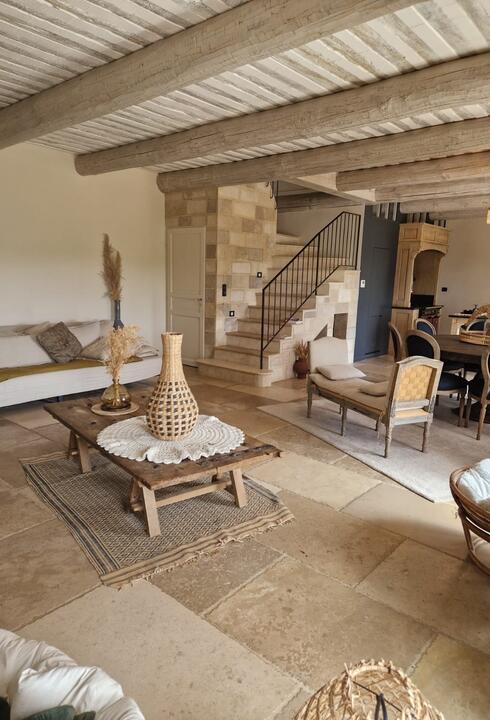 42 - La Roque sur Pernes: Villa: Interior - Living room - Main house