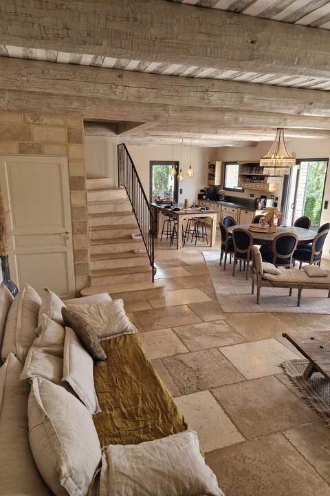 44 - La Roque sur Pernes: Villa: Interior - Living Room - Main House