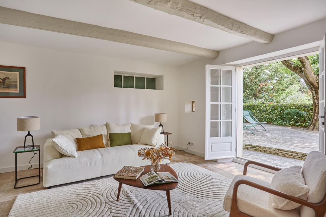 Charming property in the heart of a Luberon village 4 - La Maison de Goult: Villa: Interior