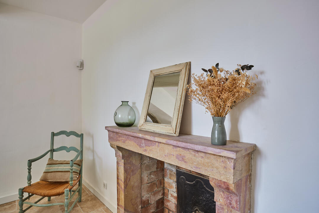 Charming property in the heart of a Luberon village 7 - La Maison de Goult: Villa: Interior
