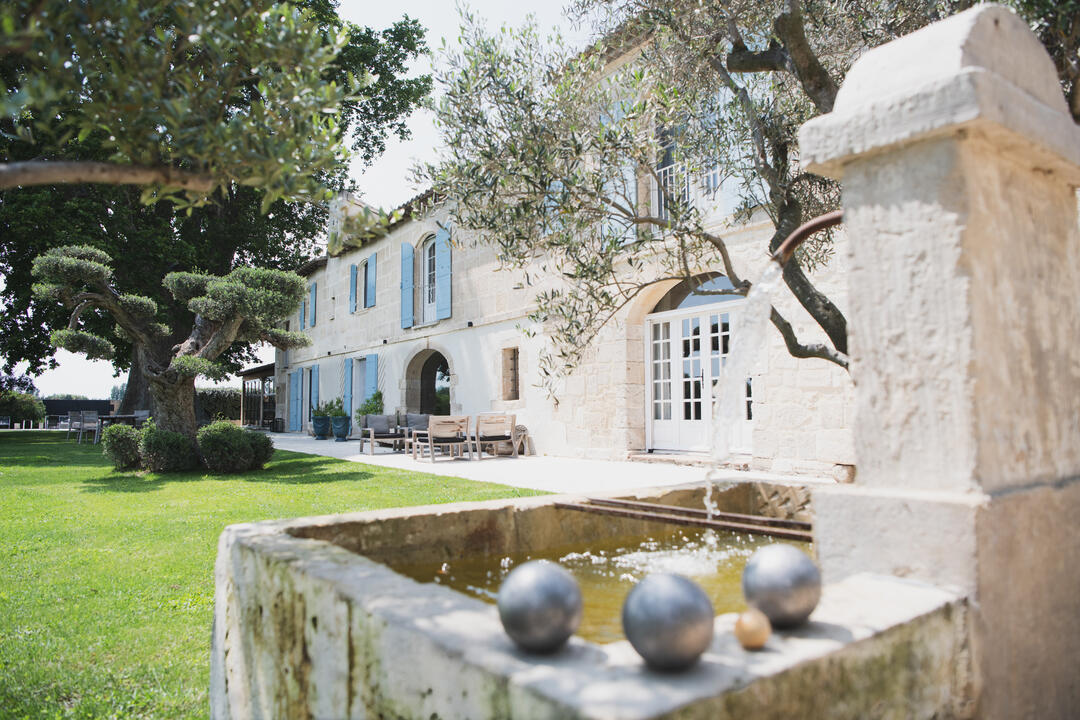 Superbe location de vacances à Arles 7 - Mas d\'Images: Villa: Exterior