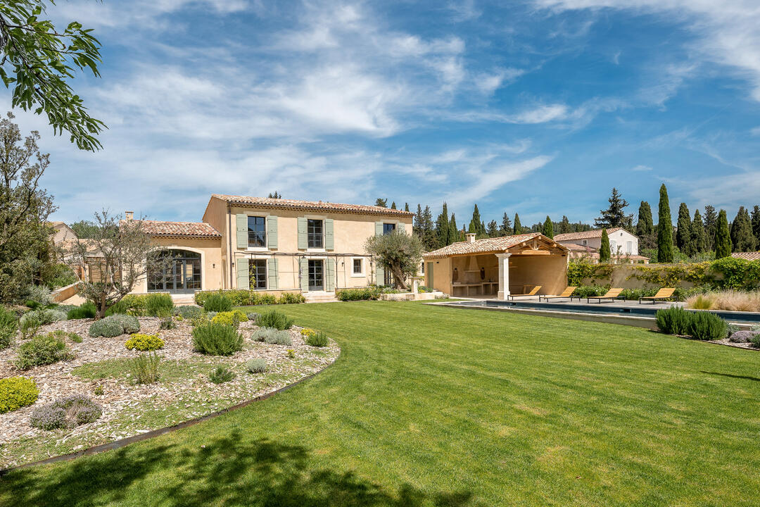 Superbe maison à louer au Paradou en Provence 4 - Villa Rubis: Villa: Exterior