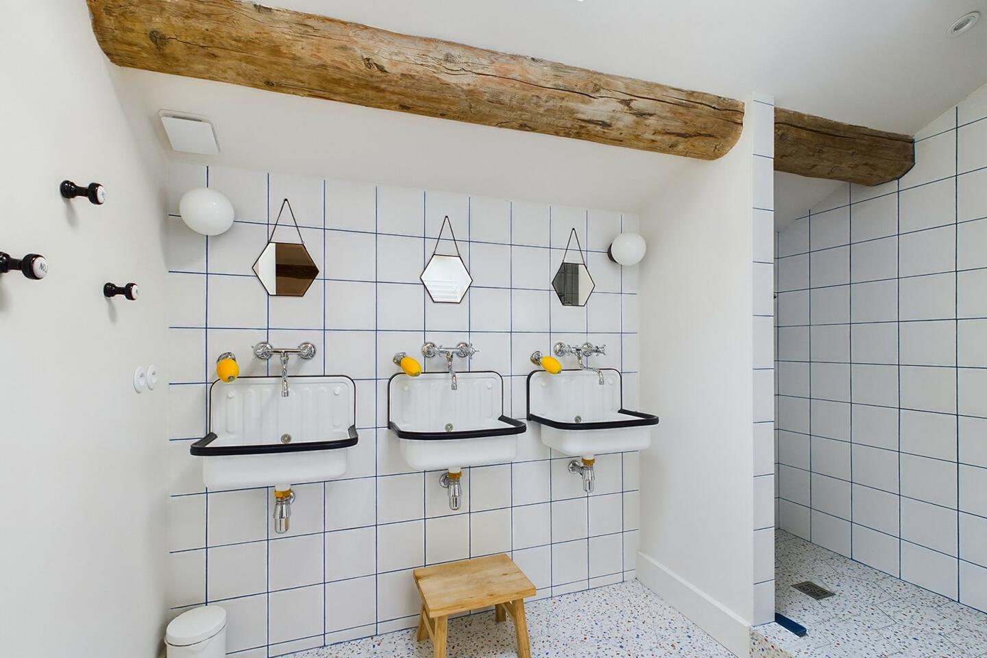 51 - Maison Mathilde: Villa: Bathroom