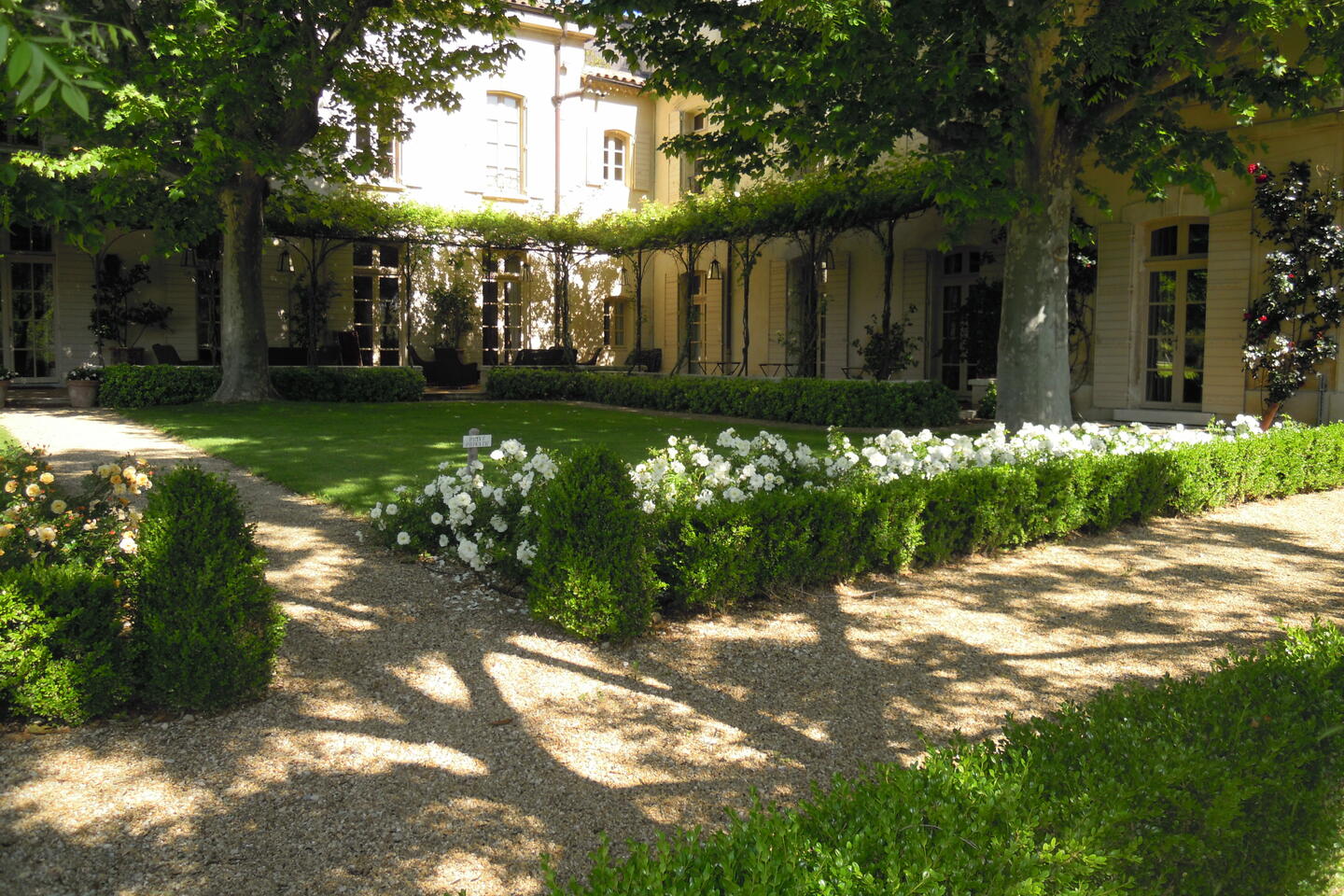 25 - Le Château: Villa: Exterior