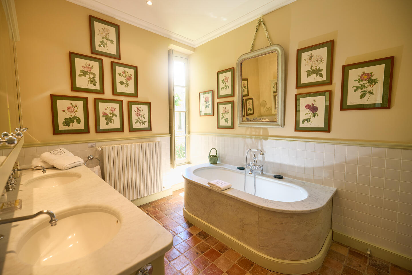 15 - Le Château: Villa: Bathroom