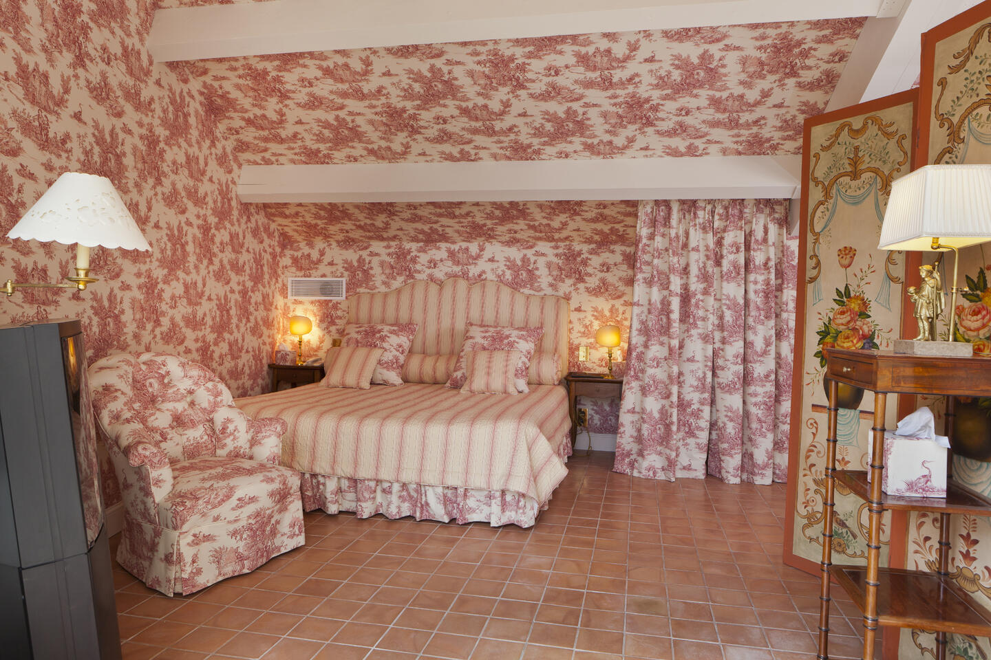 22 - Le Château: Villa: Interior