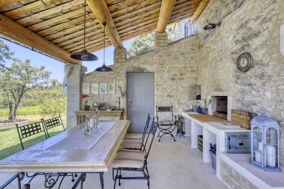 Superbe propriété dans le Luberon avec vue panoramique, climatisation et piscine chauffée 3 - Mas de Capucine: Villa: Interior