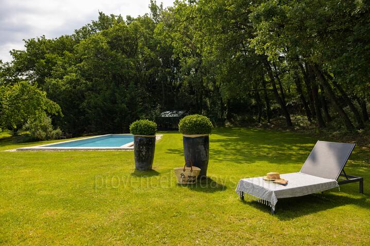 Superb property at the foot of the village of Bonnieux - 17