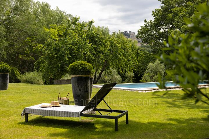 Superb property at the foot of the village of Bonnieux