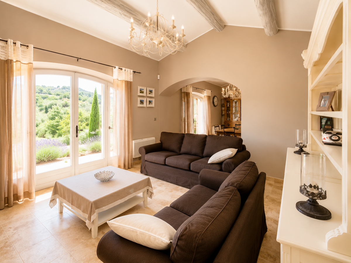 21 - Villa with a view in Apt: Villa: Interior