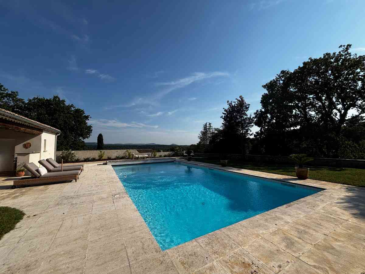 10 - Exceptional, renovated stone farmhouse: Villa: Pool