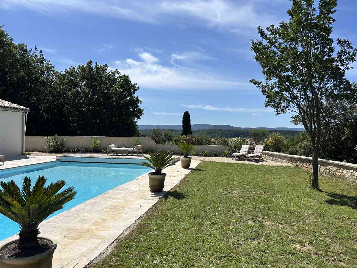 12 - Exceptional, renovated stone farmhouse: Villa: Pool