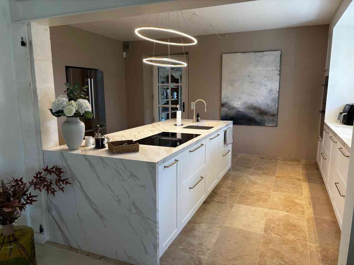 17 - Exceptional, renovated stone farmhouse: Villa: Interior