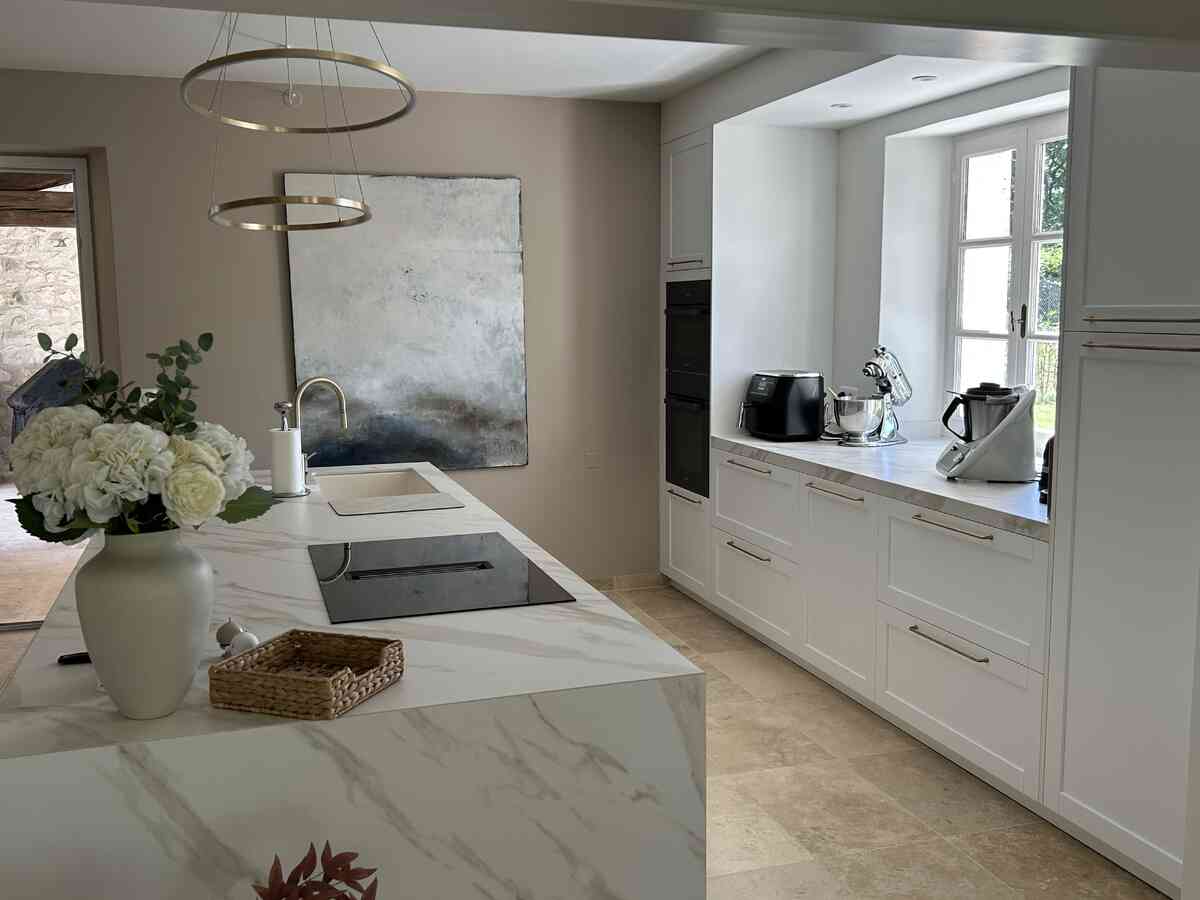 18 - Exceptional, renovated stone farmhouse: Villa: Interior