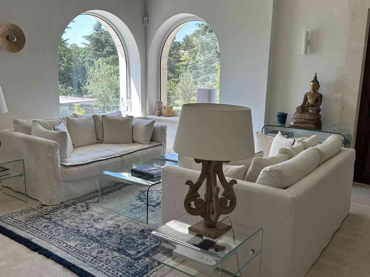 23 - Exceptional, renovated stone farmhouse: Villa: Interior