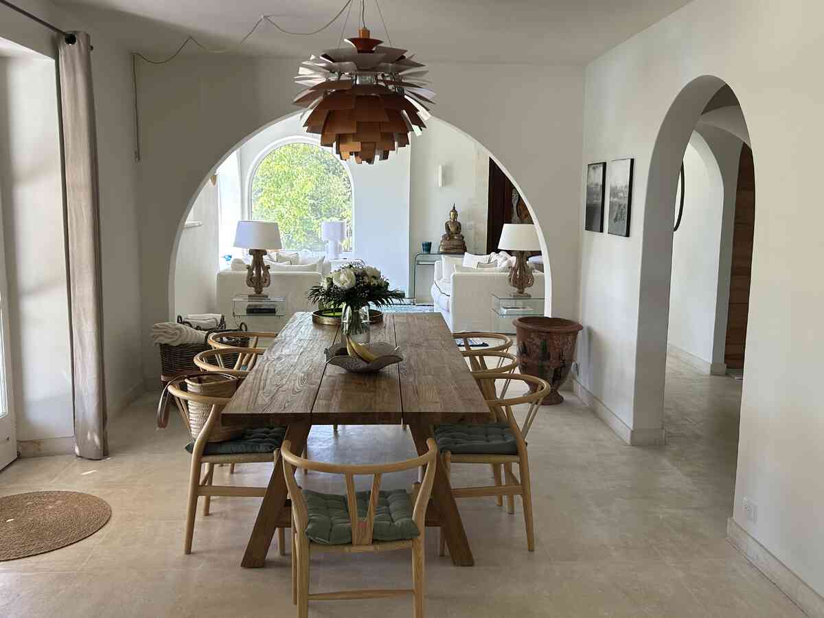 31 - Exceptional, renovated stone farmhouse: Villa: Interior