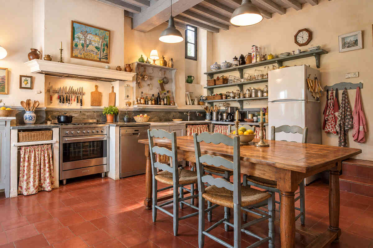22 - Property with exceptional views in Aubignan: Villa: Interior