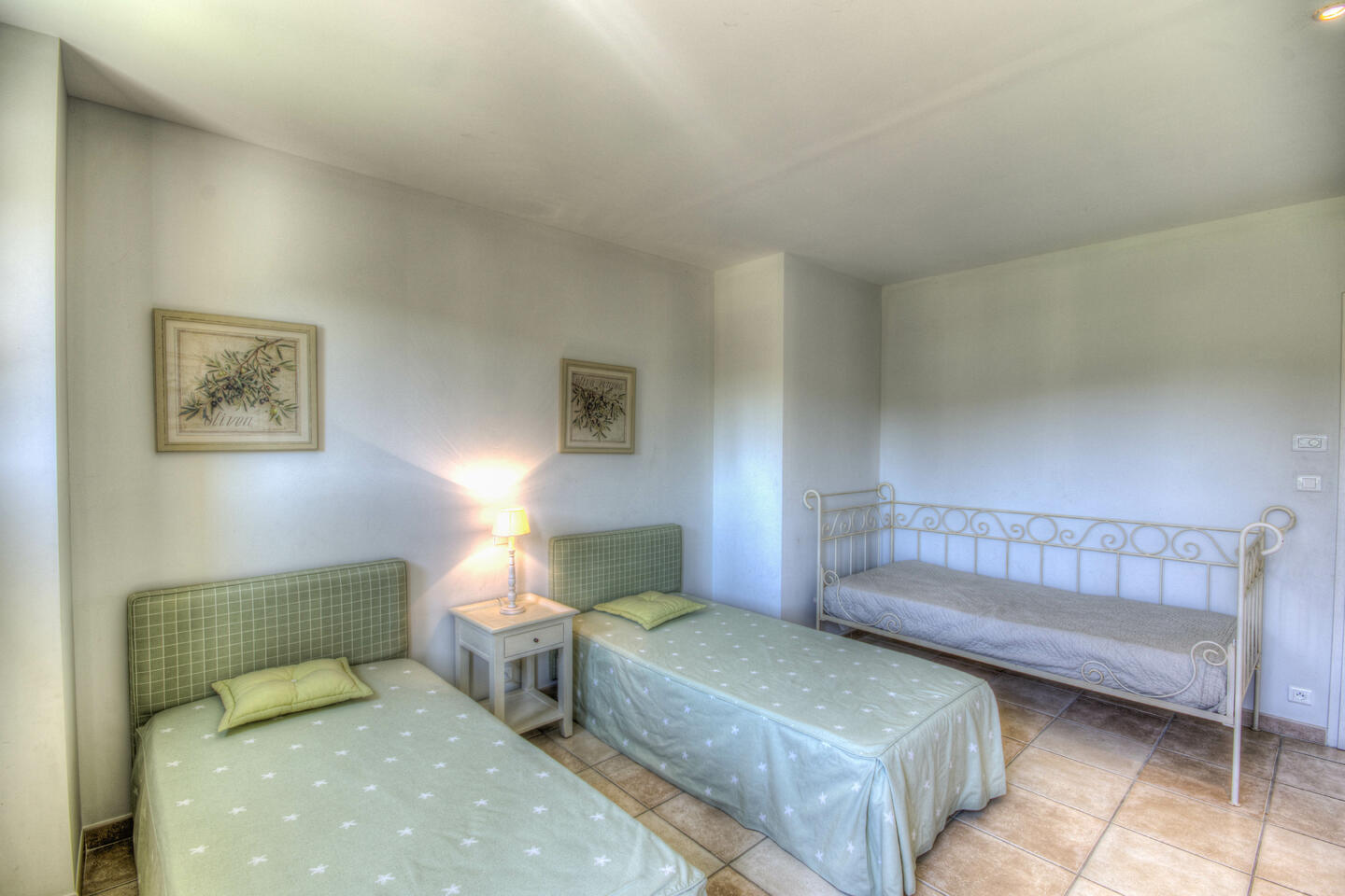 26 - Chez Alare: Villa: Bedroom