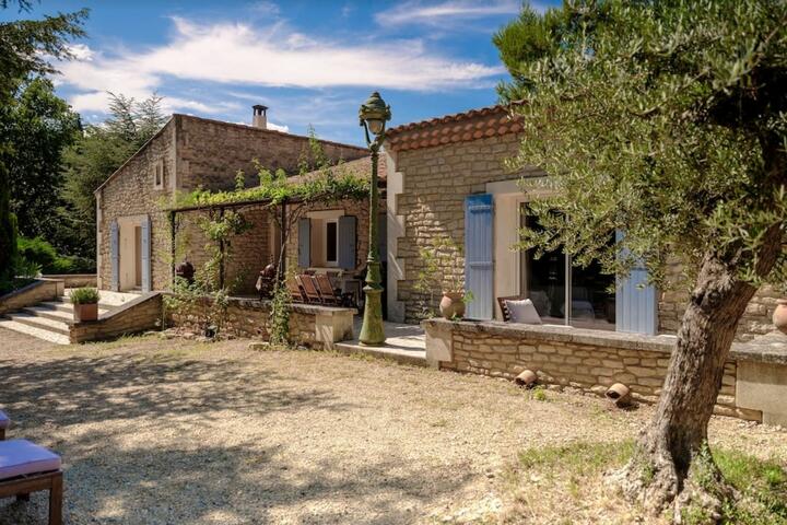17 - Maison Provence: Villa: Exterior