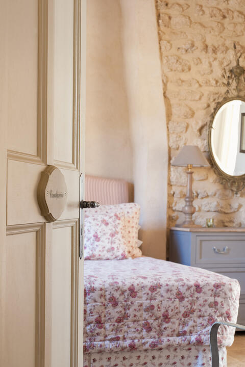 31 - Mas Pont-du-Gard: Villa: Bedroom