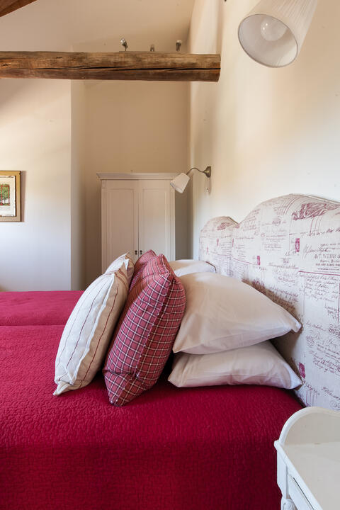 42 - Mas Pont-du-Gard: Villa: Bedroom