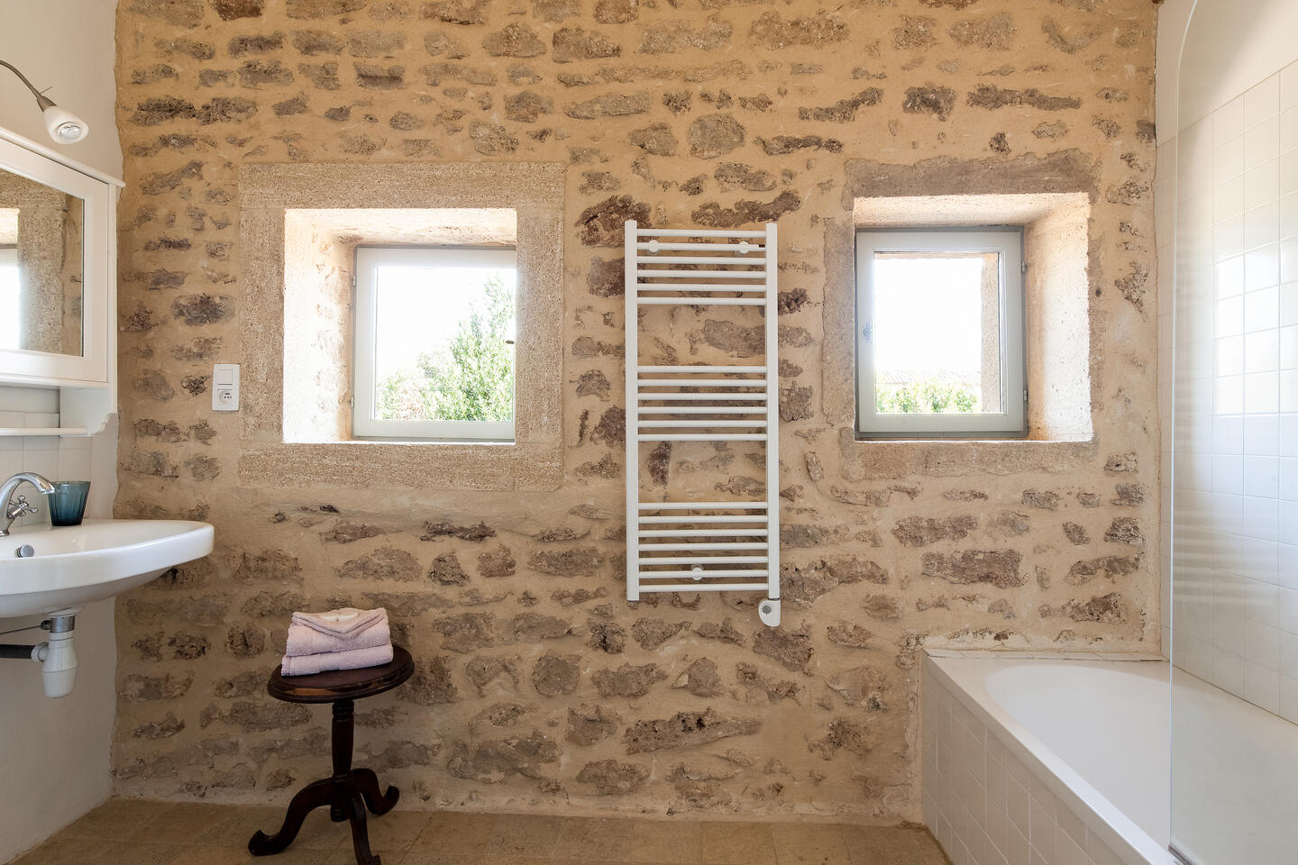 53 - Mas Pont-du-Gard: Villa: Bathroom