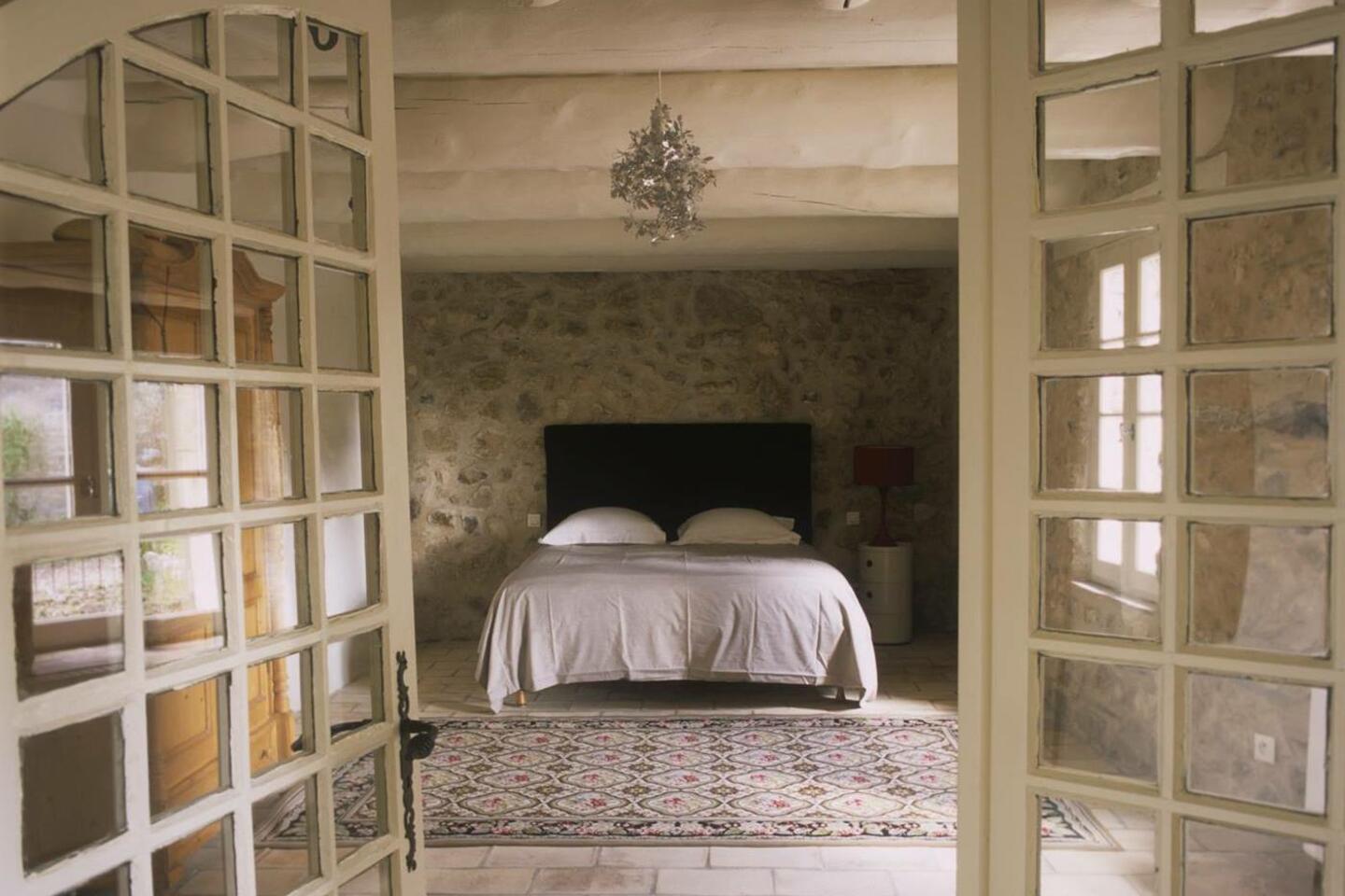 23 - Mas Art et Soleil: Villa: Bedroom