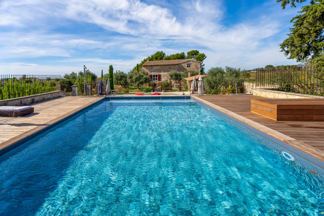Stunning Mas with Two Pools and a View near Mont Ventoux 4 - Bastide Saint-Pierre: Villa: Pool
