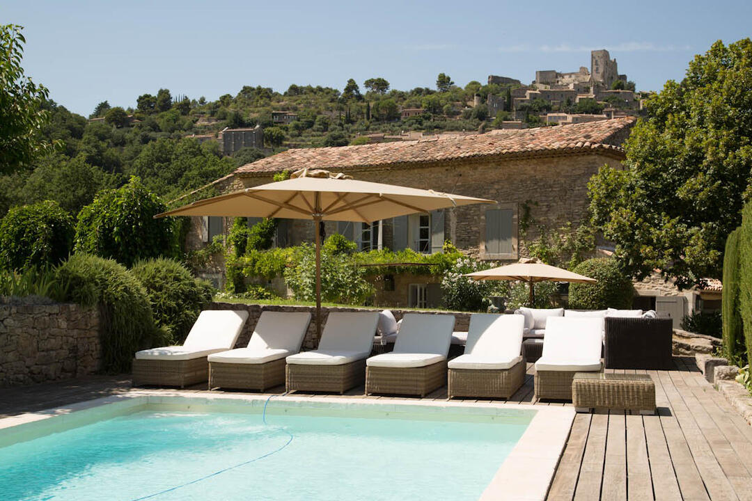 Luxus-Ferienwohnung mit privatem Tennisplatz in Lacoste 6 - Chez Emile: Villa: Pool