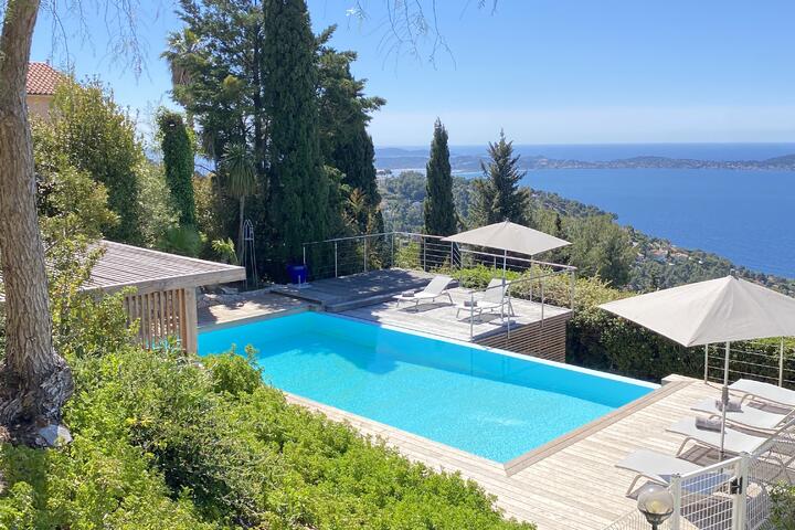 Wunderschöne Villa mit privatem Pool in der Nähe von Carqueiranne
