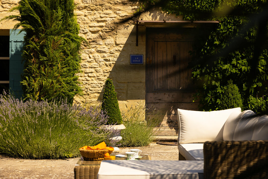 Wonderful Provençal Home to rent in Gordes 4 - Pine Lodge: Villa: Interior