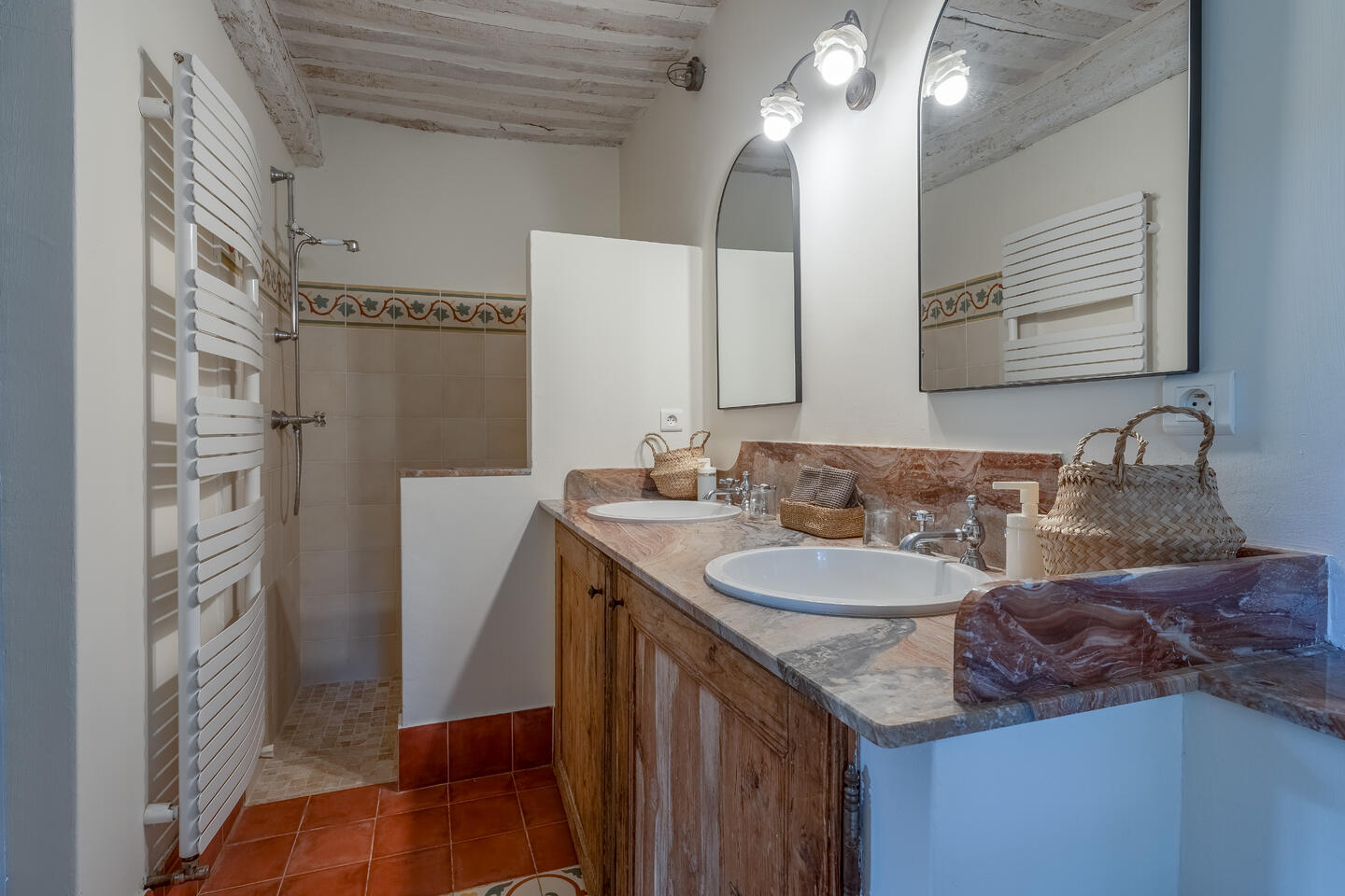50 - La Bastide Neuve: Villa: Bathroom