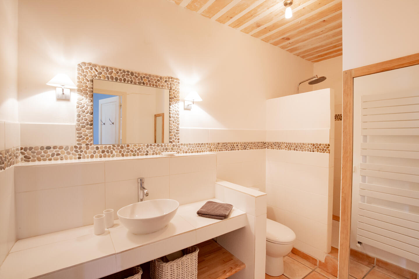 40 - Maison Robion: Villa: Bathroom