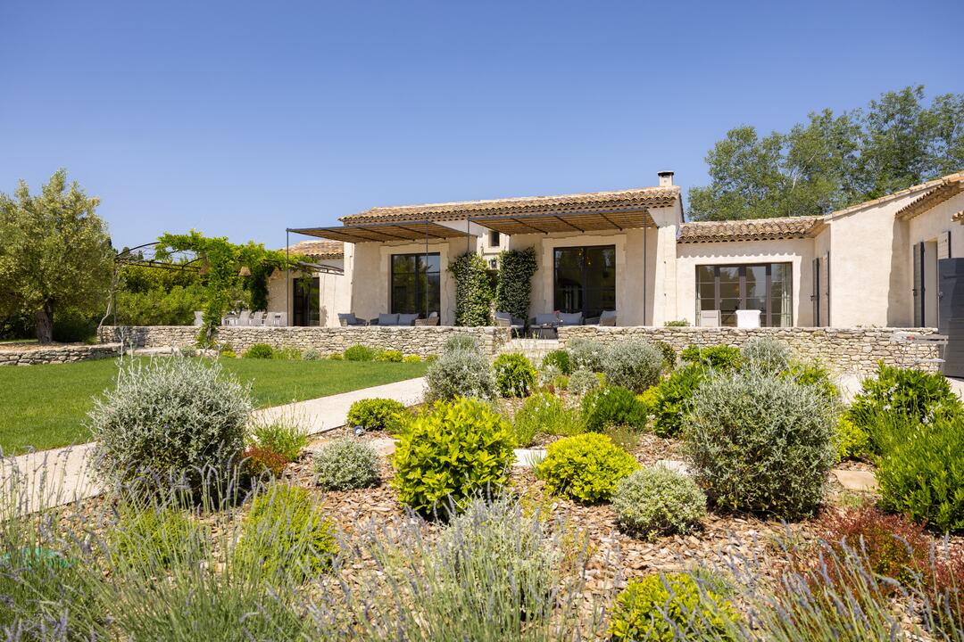 Prachtig pand in Saint-Rémy-de-Provence 4 - Maison Méjeans: Villa: Exterior