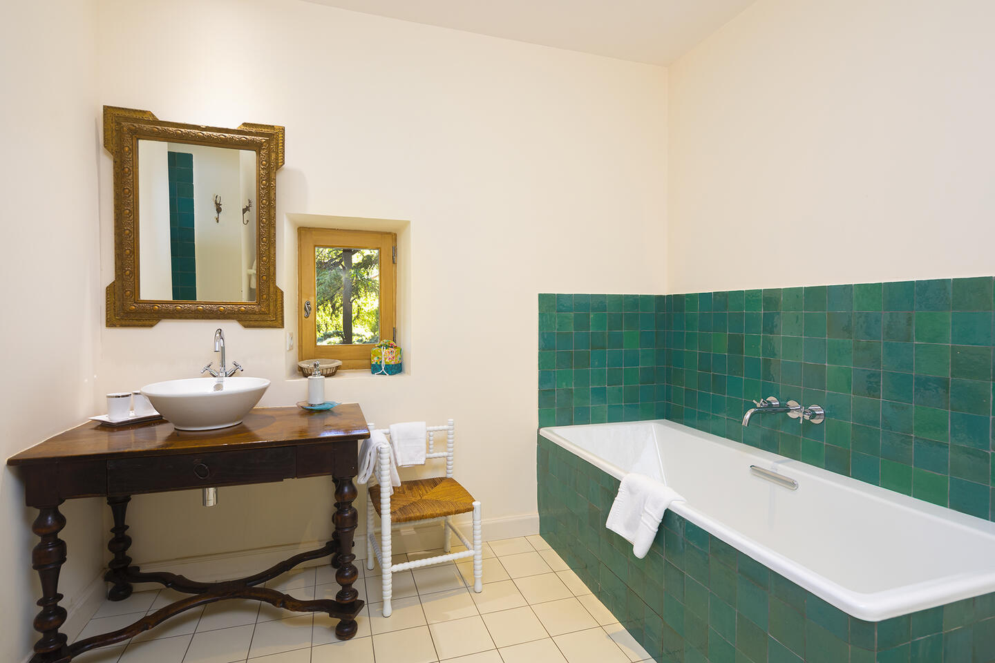 168 - Mas Saint-Rémy: Villa: Bathroom