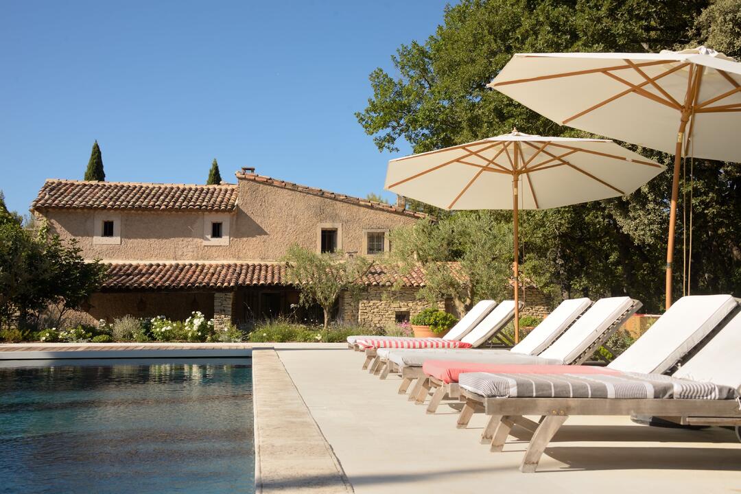Superbe mas avec piscine privée dans le Luberon 4 - Une Maison en Campagne: Villa: Exterior