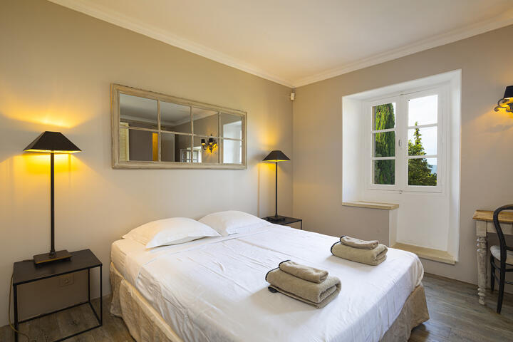 23 - La Garrigue: Villa: Bedroom