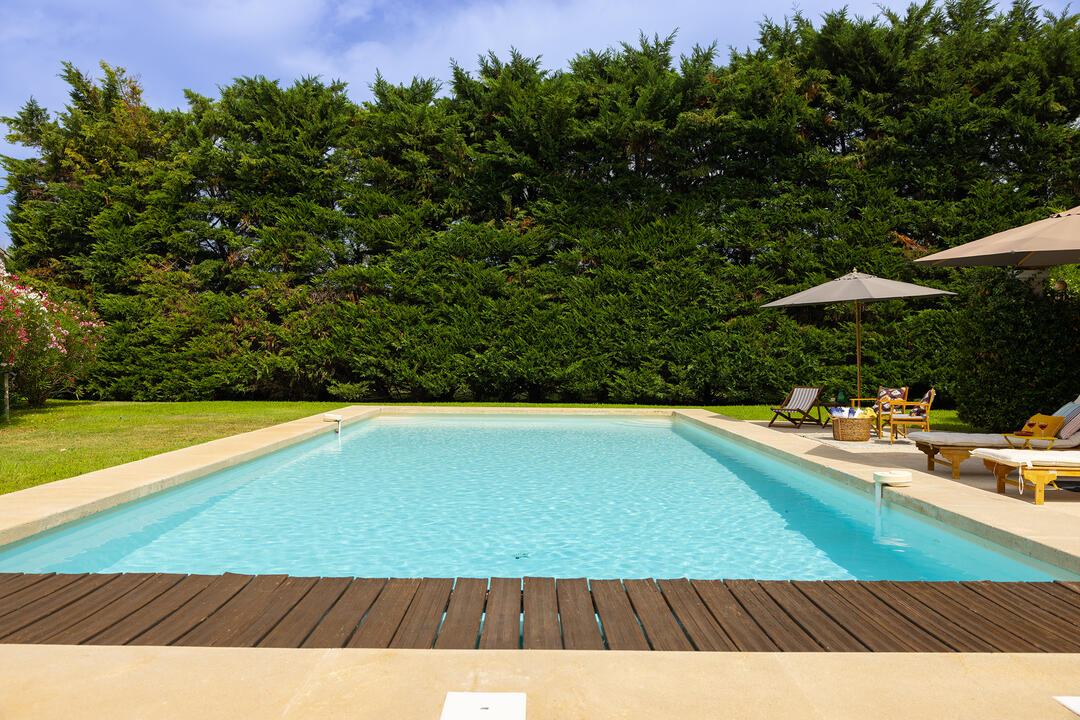 Mooie gerenoveerde boerderij met verwarmd privézwembad 4 - Le Mas d\'Orgon: Villa: Pool