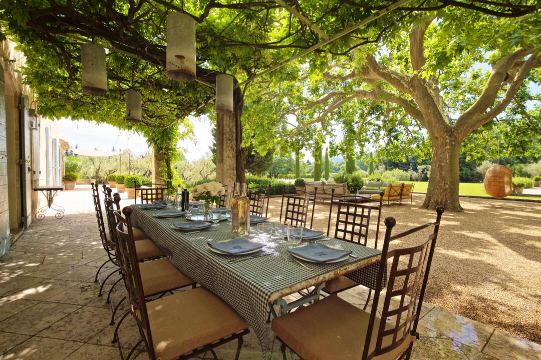 Atemberaubende Ferienwohnung mit Tennisplatz in Saint-Rémy 5 - Mas Provence: Villa: Exterior