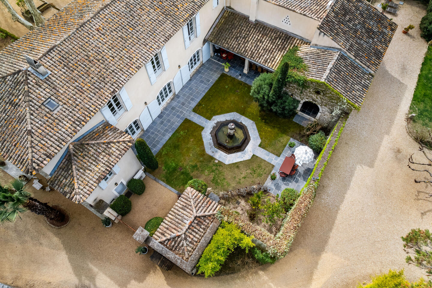 38 - Domaine de Provence: Villa: Exterior