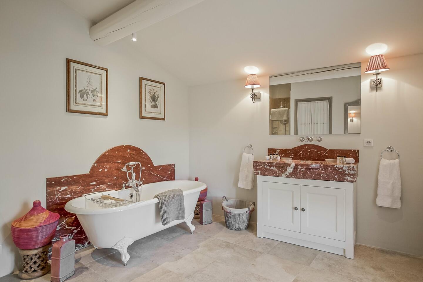51 - Chez Émile: Villa: Bathroom